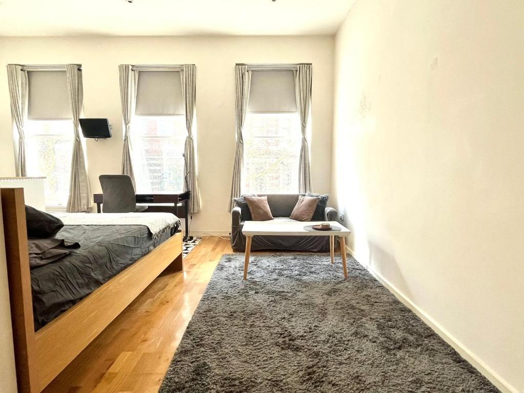 Appartamento Flat In Centre Of Londra