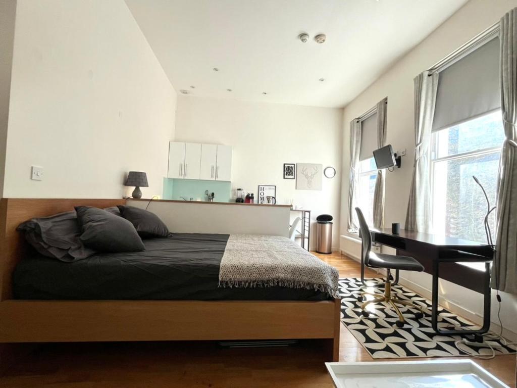 Flat In Centre Of Appartamento